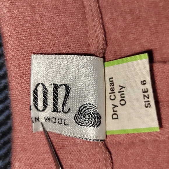 Vintage. Made in USA.  Dalton. 💯 virgin wool. No stains or holes. Size 6. - Picture 9 of 14